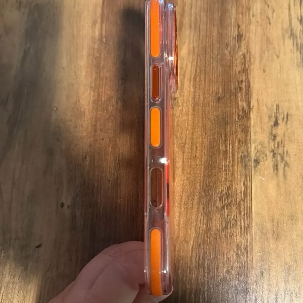 iPhone 17 Pro Max case with MagSafe